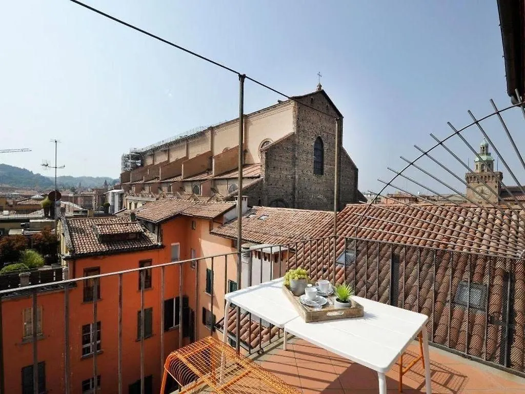 Fulcanelli Apartment Bologna
