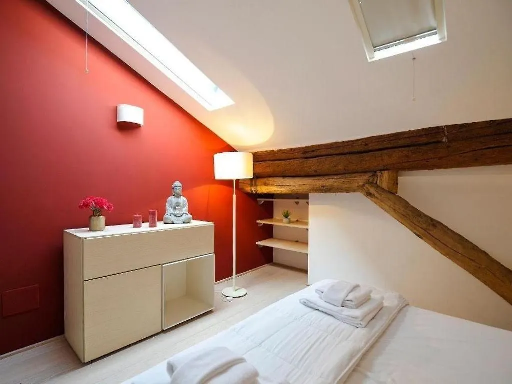 Fulcanelli Apartment Bologna