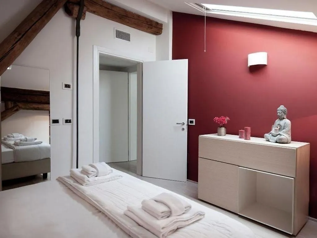 Fulcanelli Apartment Bologna 0*,  Italy